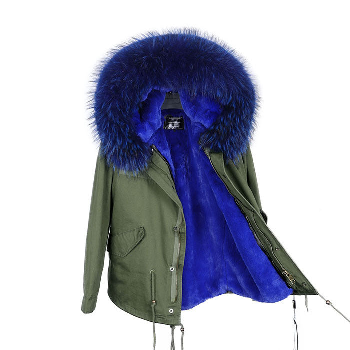 The Short Raccoon Fur Pie Overcomes The Female Waist And Looks Thin