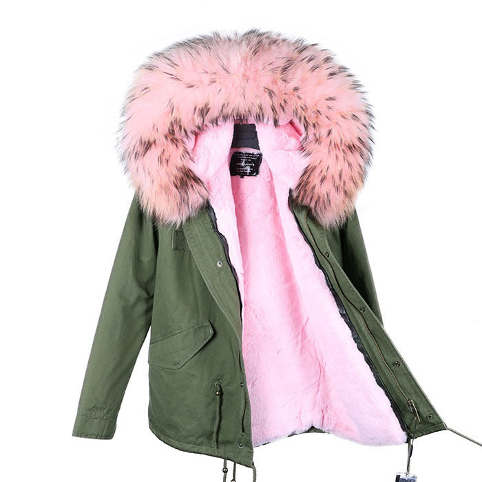 The Short Raccoon Fur Pie Overcomes The Female Waist And Looks Thin